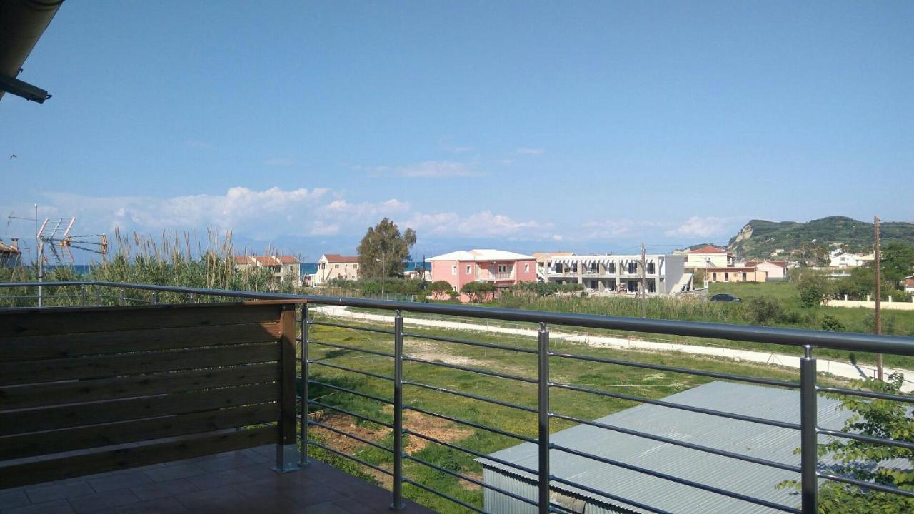 Theo Apartments Sidárion Exterior foto